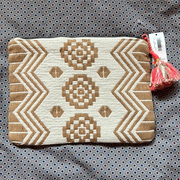 Old Navy Clutch - Picture 1 of 3
